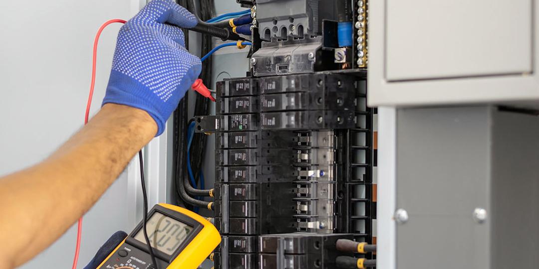 7 Reasons You Need to Call an Emergency Electrician in Florence, SC