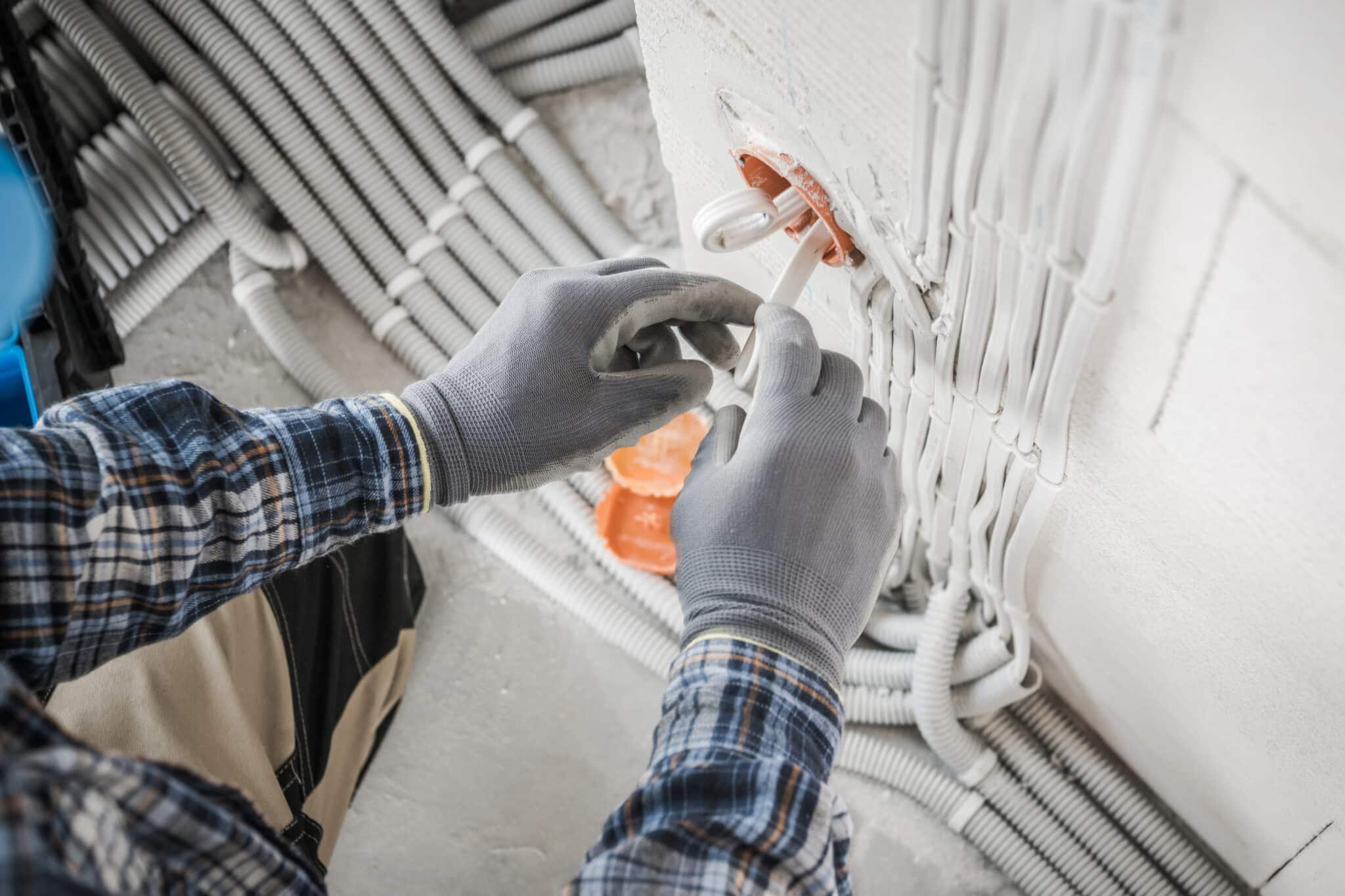 How to Choose the Right Electrical Contractor