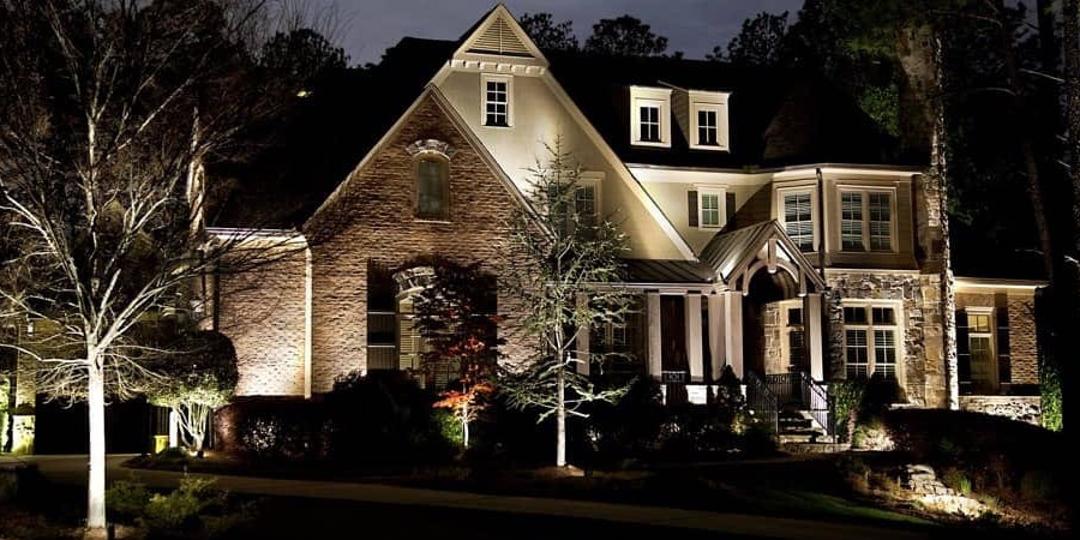 Your Complete Guide to Outdoor Accent Lighting