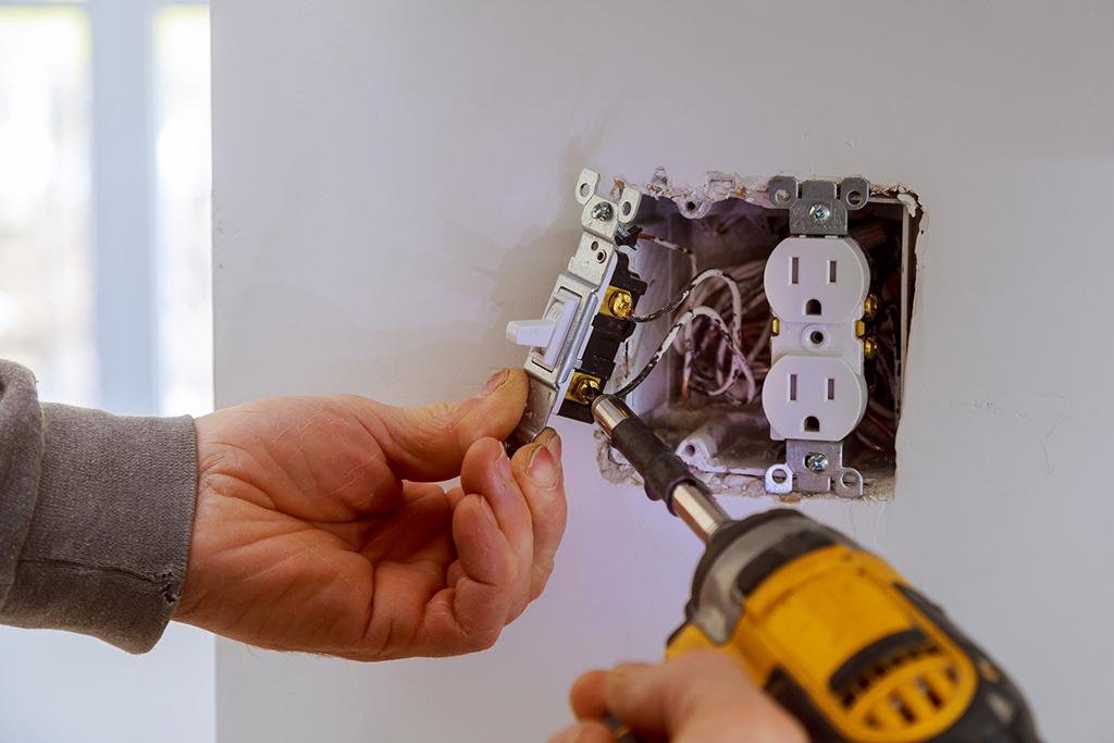 Mister Sparky Of Myrtle Beach: Professional Electrician Services | Conway, SC