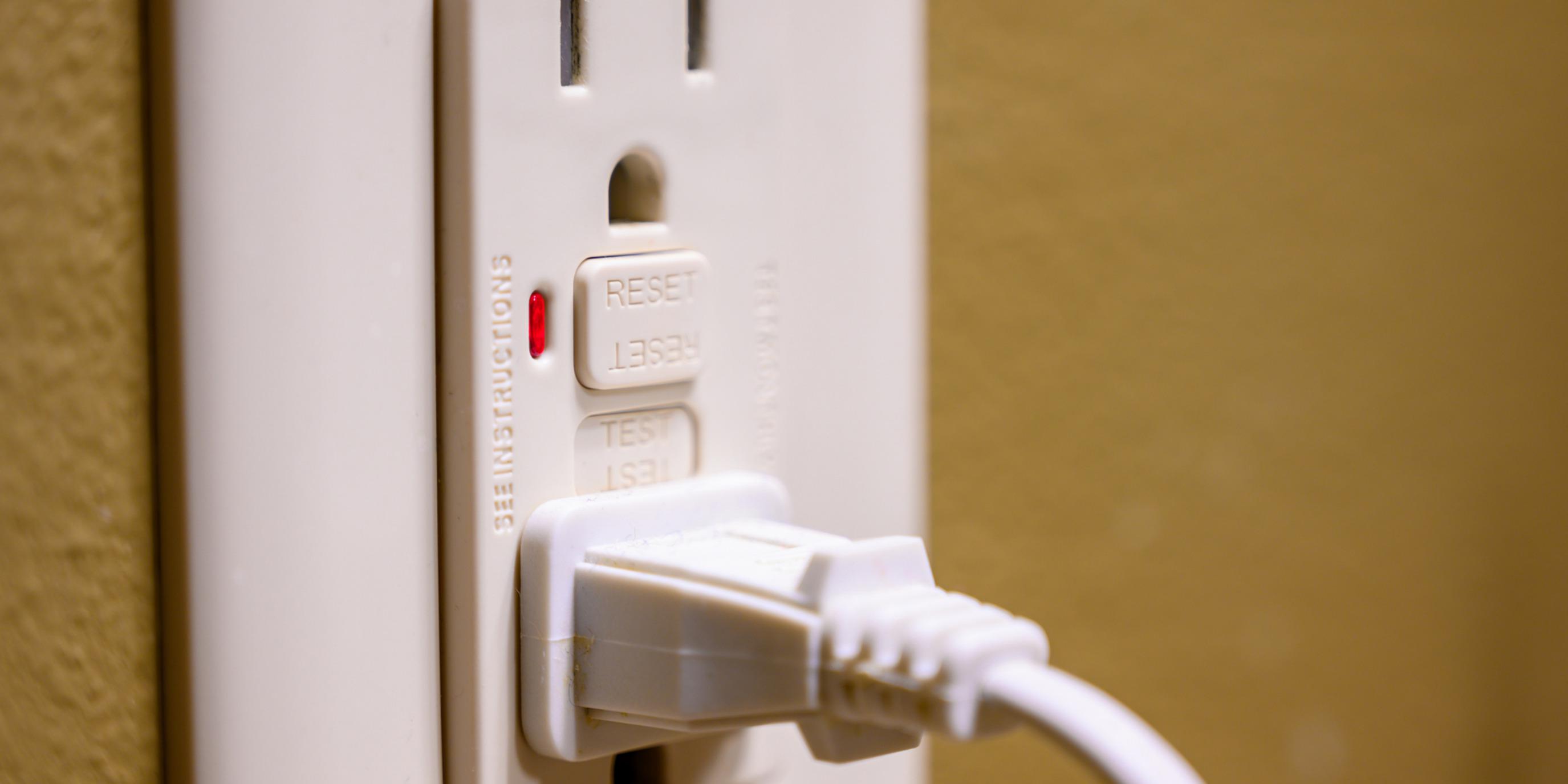 Why 3-Prong Outlets Are Safer Than 2