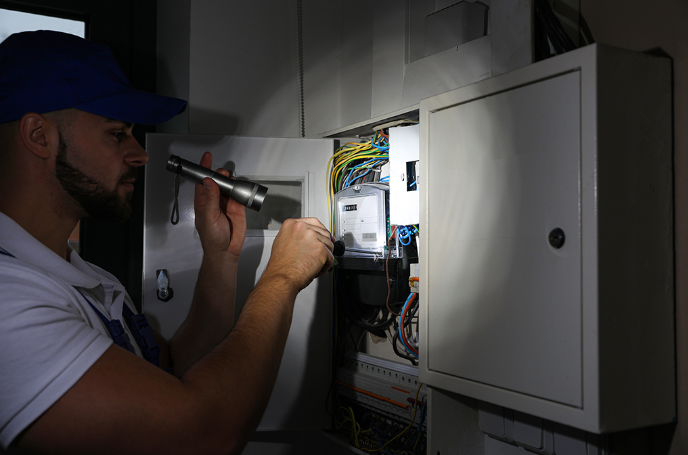 Hire a Professional Emergency Electrician | Florence, SC