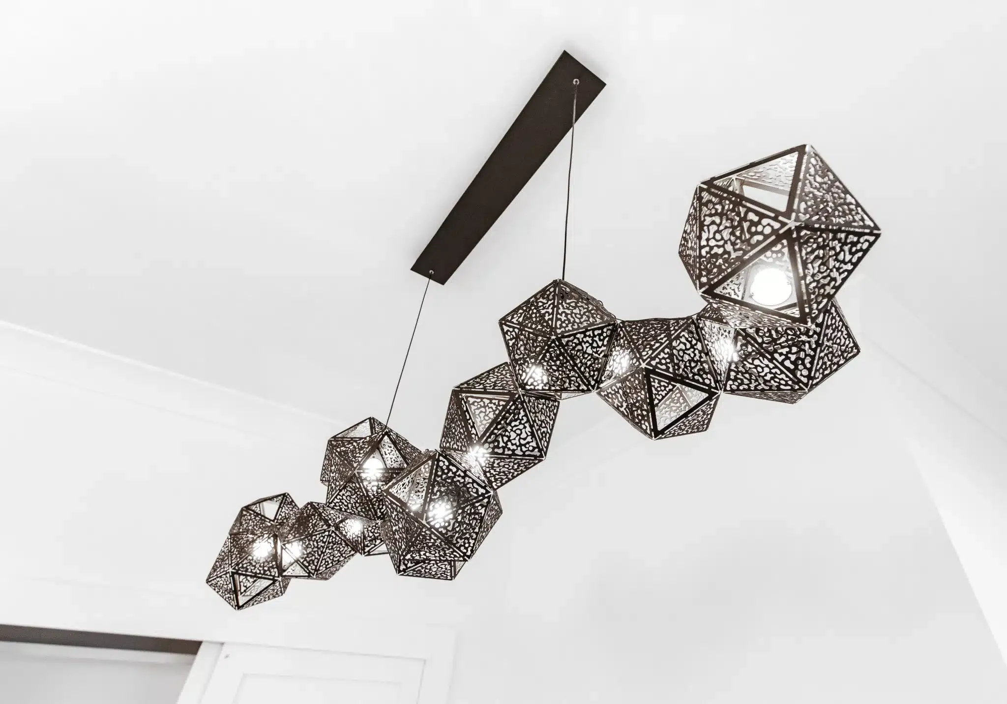 modern light fixtures hanging from ceiling